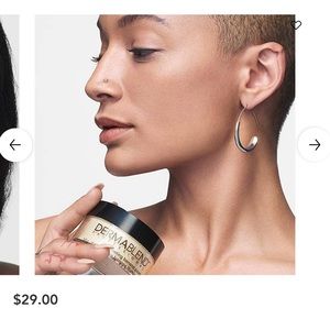 New illuminating banana powder dermablend